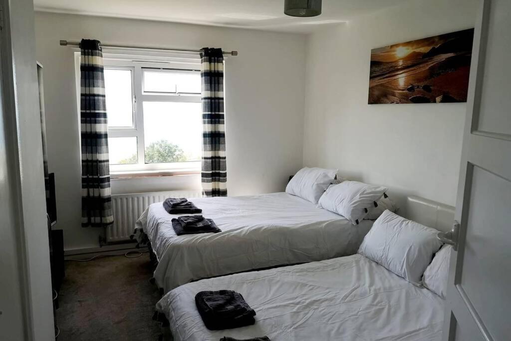 Jurassic View 3 Bed House With Hot Tub Villa Castletown  Exterior foto